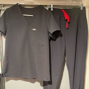 Figs XS Charcoal scrubs